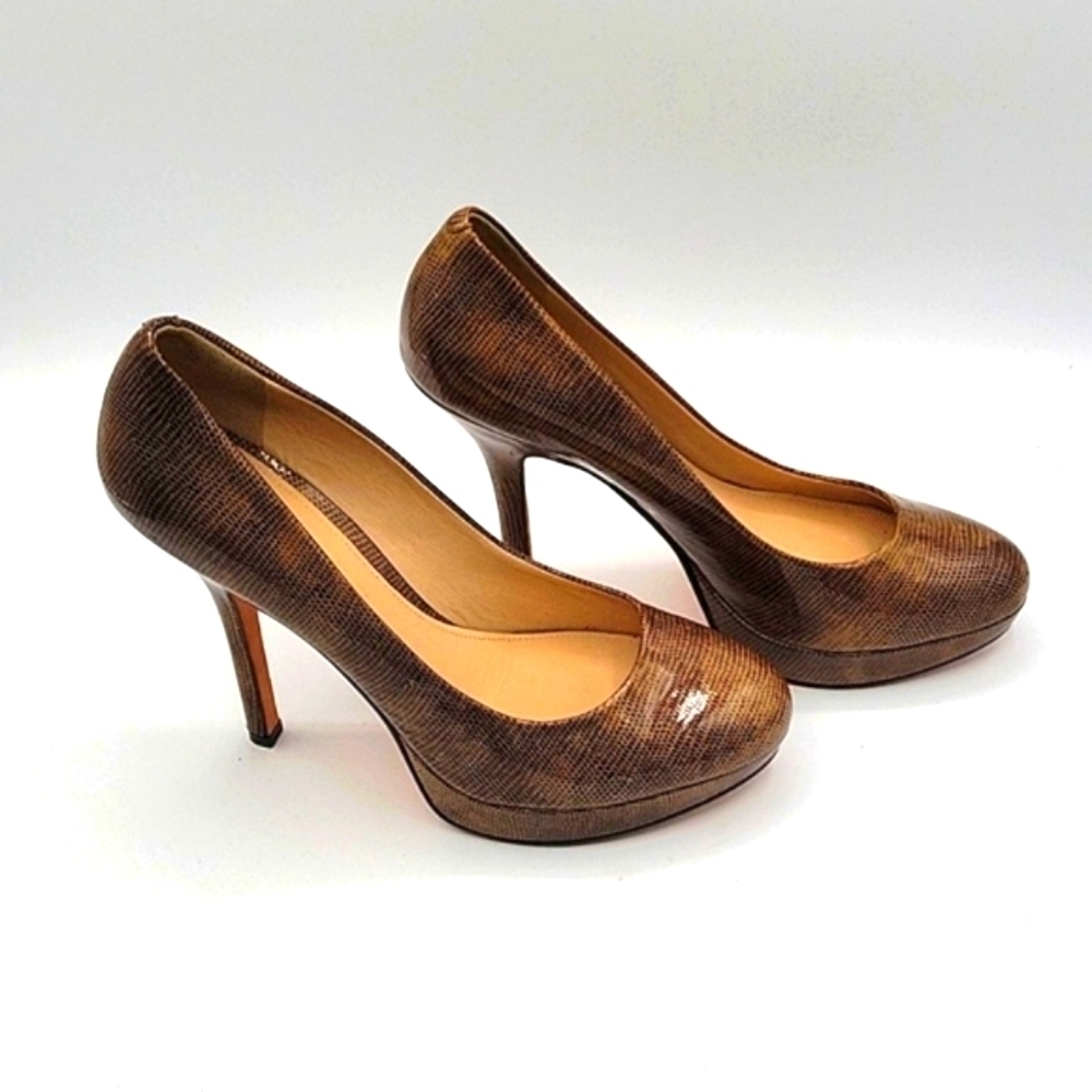 JOAN & DAVID NWOT Platform Patten Leather Heels Taupe Green Color sz 8.5